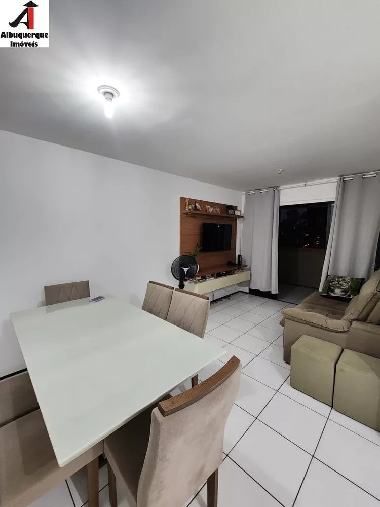 Apartamento à venda com 3 quartos, 95m² - Foto 1