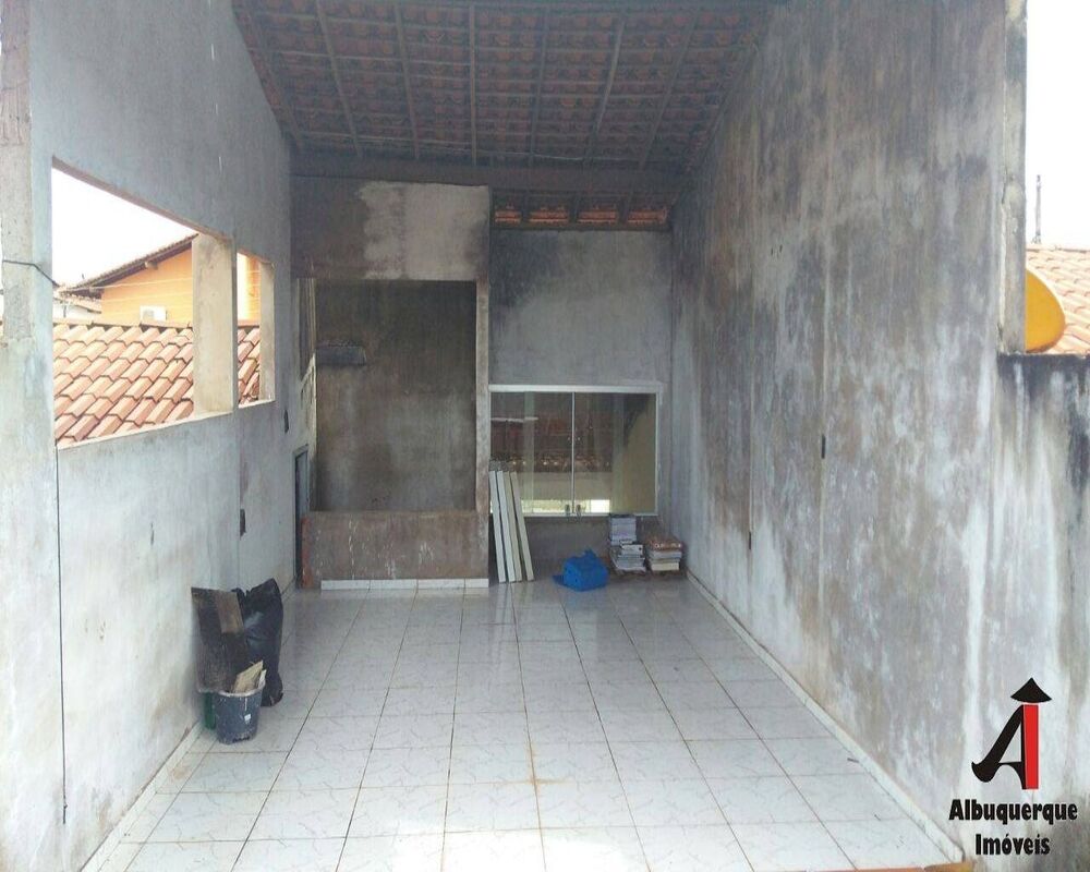 Casa à venda com 4 quartos, 170m² - Foto 4