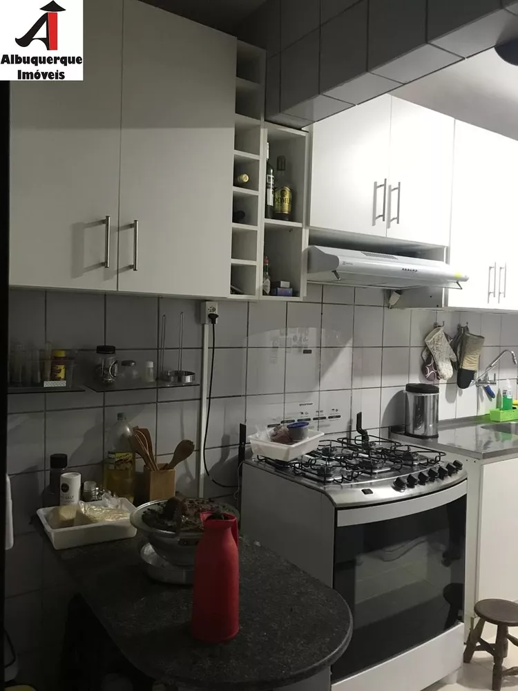 Casa à venda com 4 quartos, 140m² - Foto 8