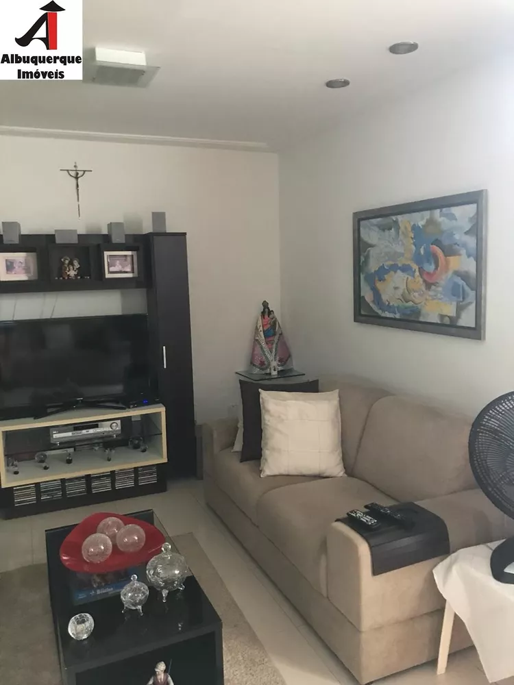 Casa à venda com 4 quartos, 140m² - Foto 5