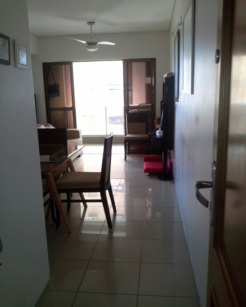 Apartamento à venda com 2 quartos, 75m² - Foto 2