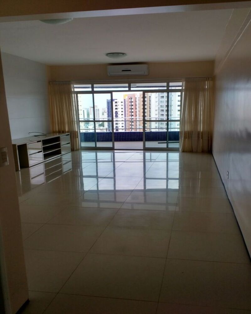Apartamento à venda com 4 quartos, 178m² - Foto 4