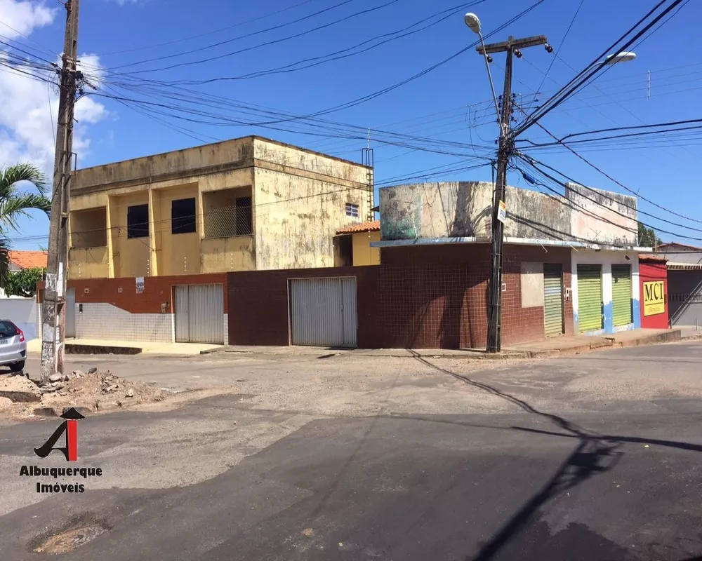 Prédio Inteiro à venda com 4 quartos, 600m² - Foto 1