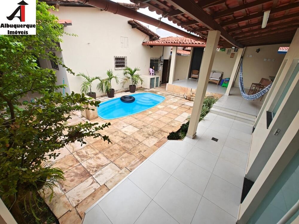 Casa à venda com 2 quartos, 300m² - Foto 3