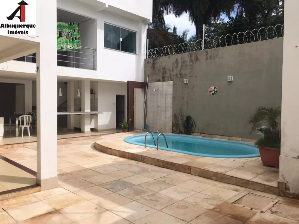 Casa à venda com 5 quartos, 440m² - Foto 1