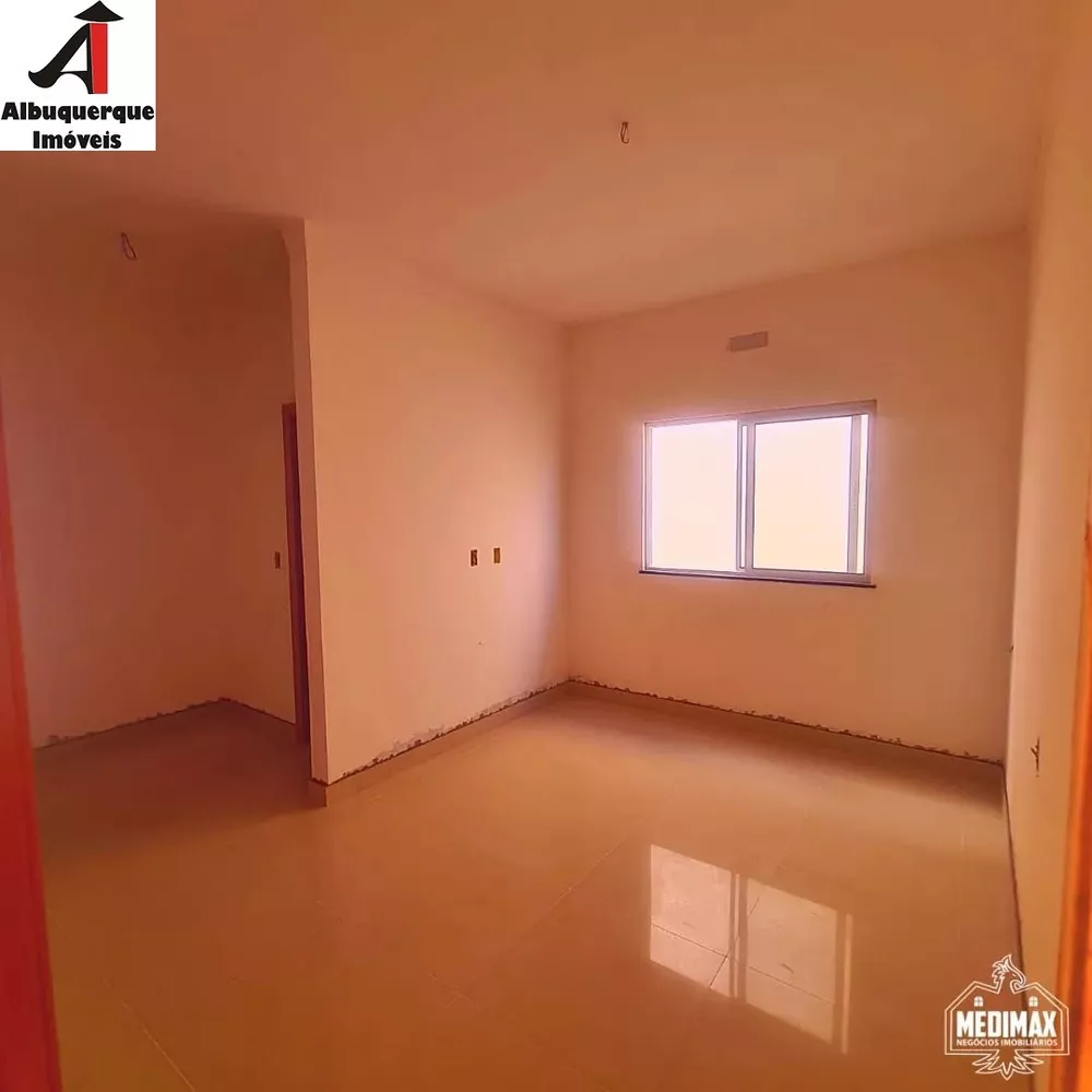 Casa à venda com 3 quartos, 360m² - Foto 3