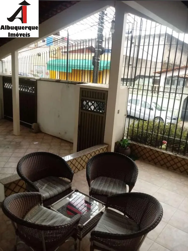 Casa, 4 quartos, 158 m² - Foto 2