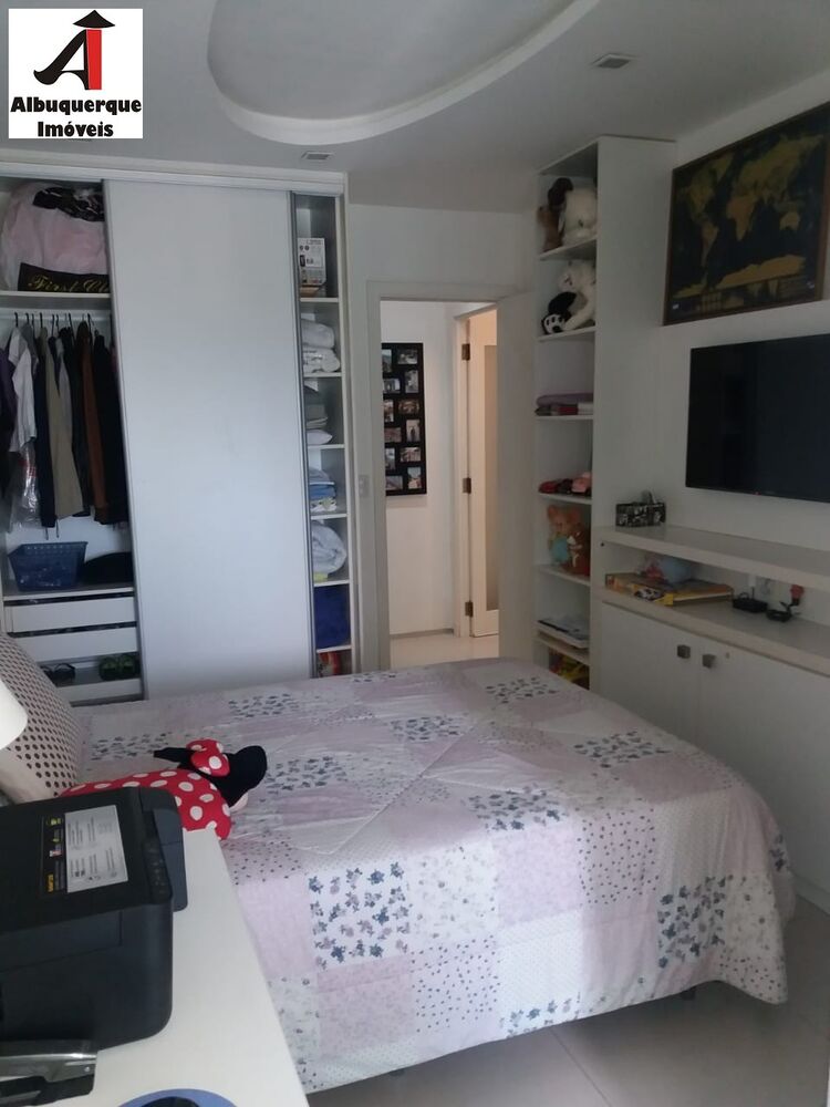 Apartamento à venda com 3 quartos, 140m² - Foto 4