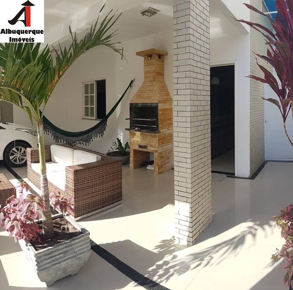 Casa, 3 quartos, 221 m² - Foto 1
