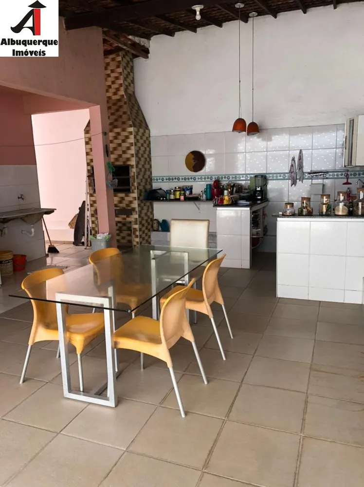 Casa, 3 quartos, 200 m² - Foto 1