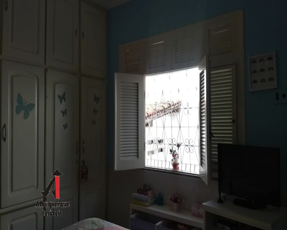 Casa, 1 quarto, 280 m² - Foto 3