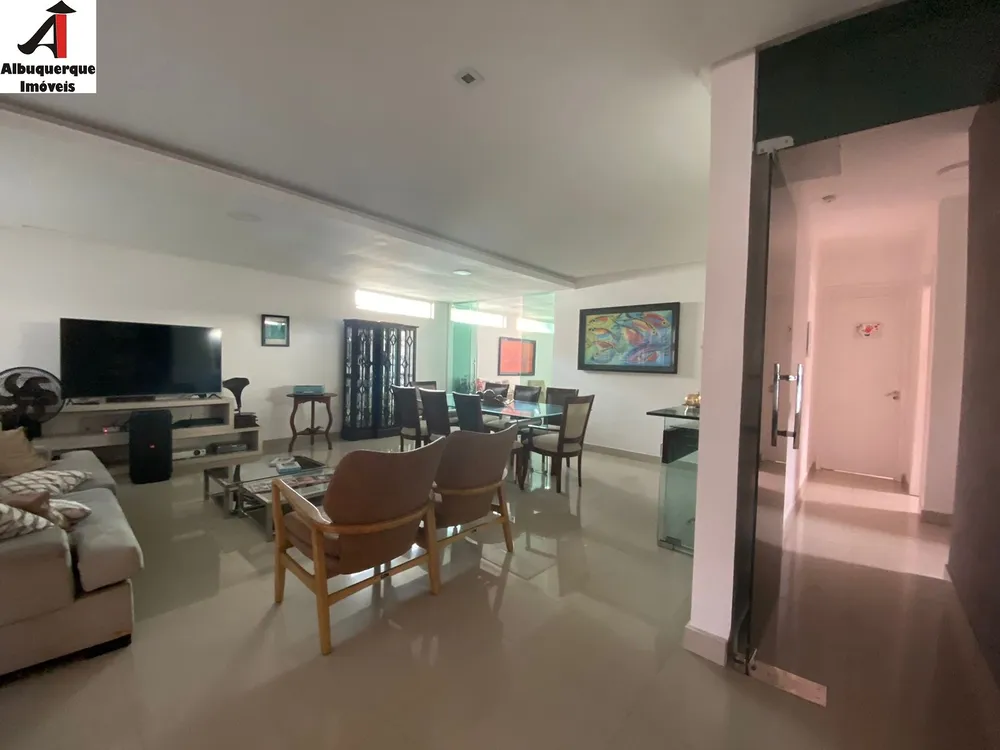 Casa, 3 quartos, 220 m² - Foto 3