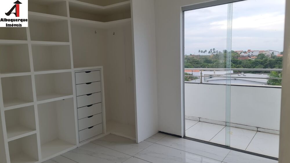Casa à venda com 4 quartos, 300m² - Foto 3