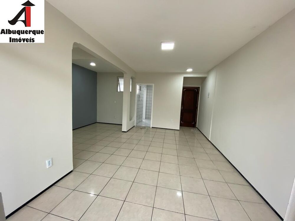 Apartamento à venda com 2 quartos, 89m² - Foto 3