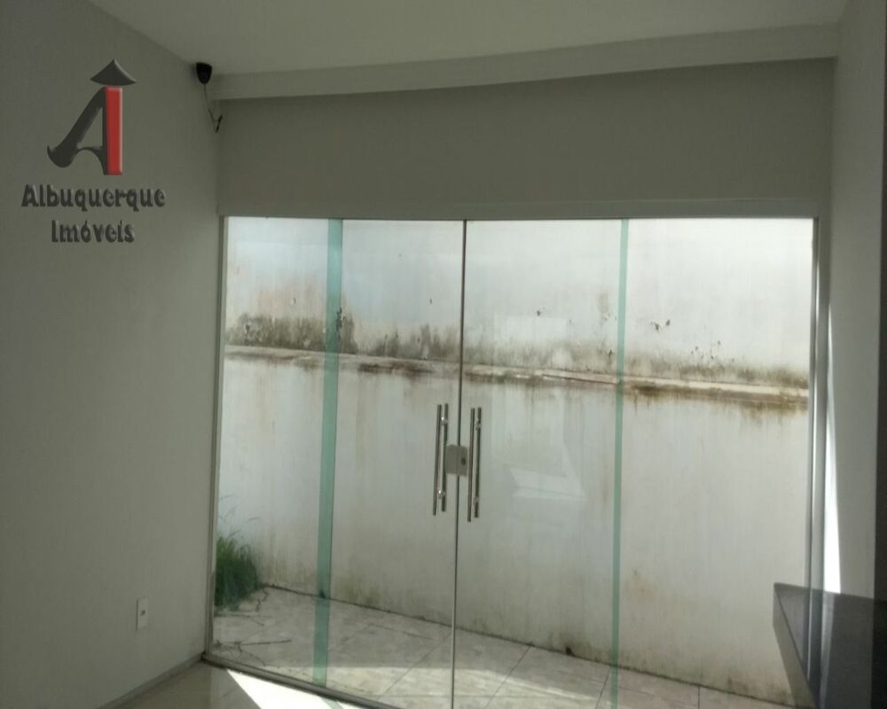 Casa à venda com 3 quartos, 225m² - Foto 4