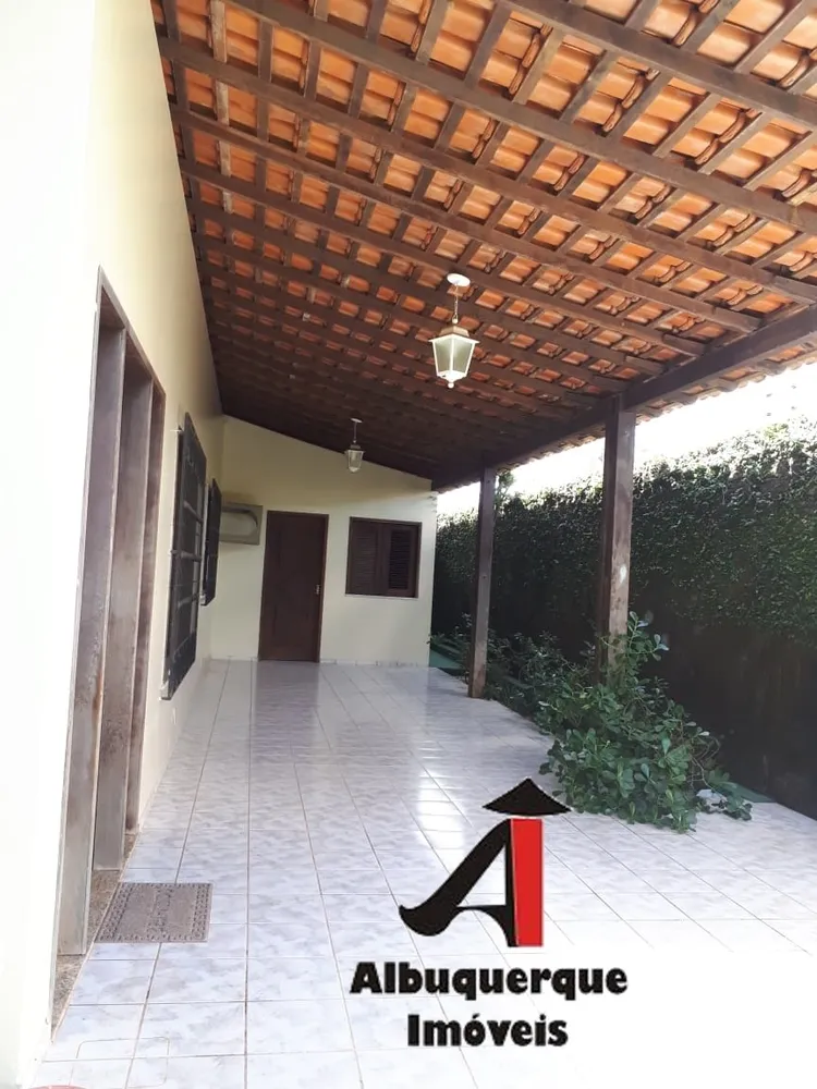 Casa, 4 quartos, 350 m² - Foto 1