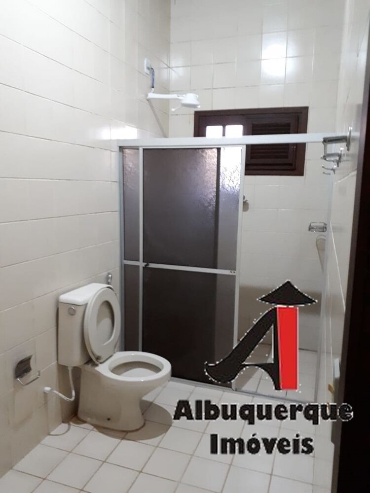 Casa, 4 quartos, 350 m² - Foto 1