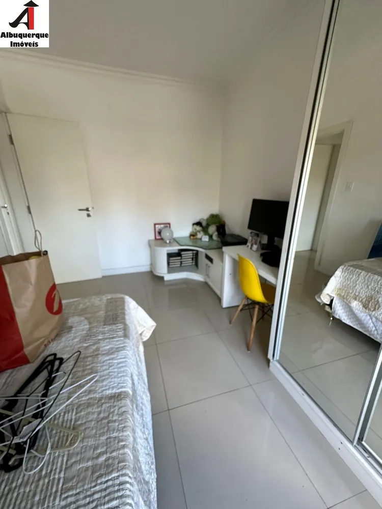 Apartamento, 3 quartos, 140 m² - Foto 2
