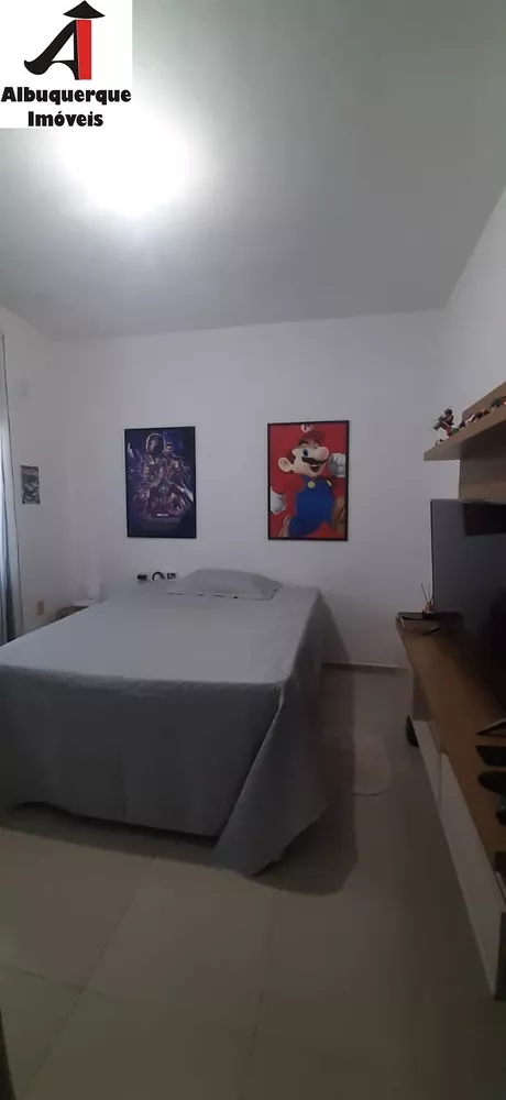 Casa à venda com 3 quartos, 300m² - Foto 7