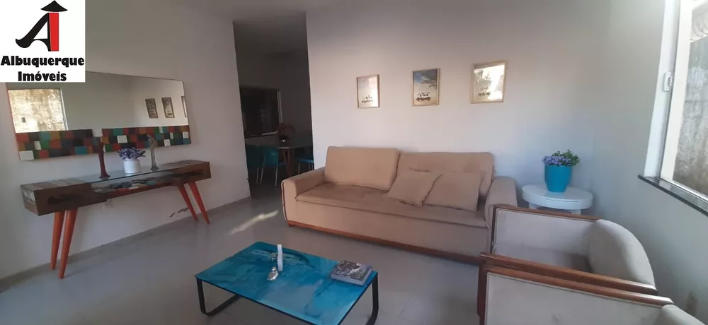 Casa à venda com 3 quartos, 300m² - Foto 4