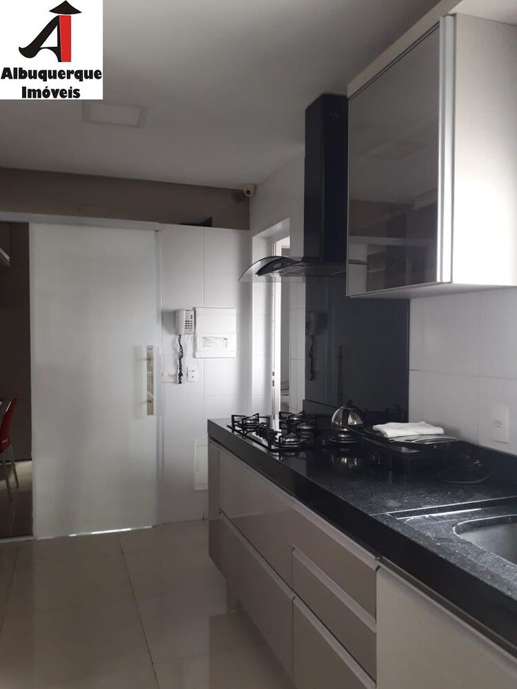 Apartamento à venda com 3 quartos, 142m² - Foto 3