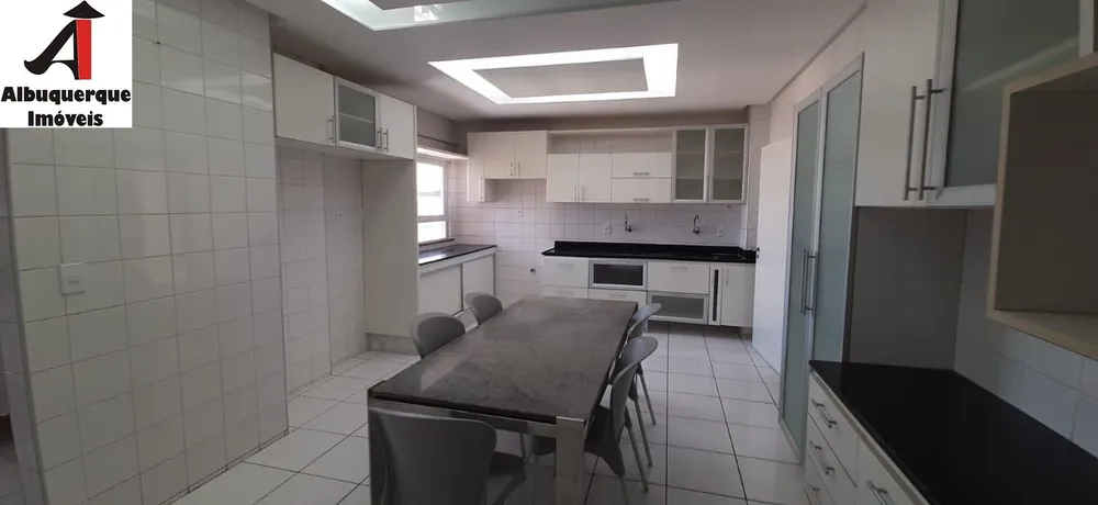 Apartamento, 4 quartos, 217 m² - Foto 2
