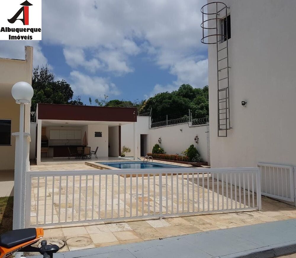 Casa à venda com 3 quartos, 100m² - Foto 4