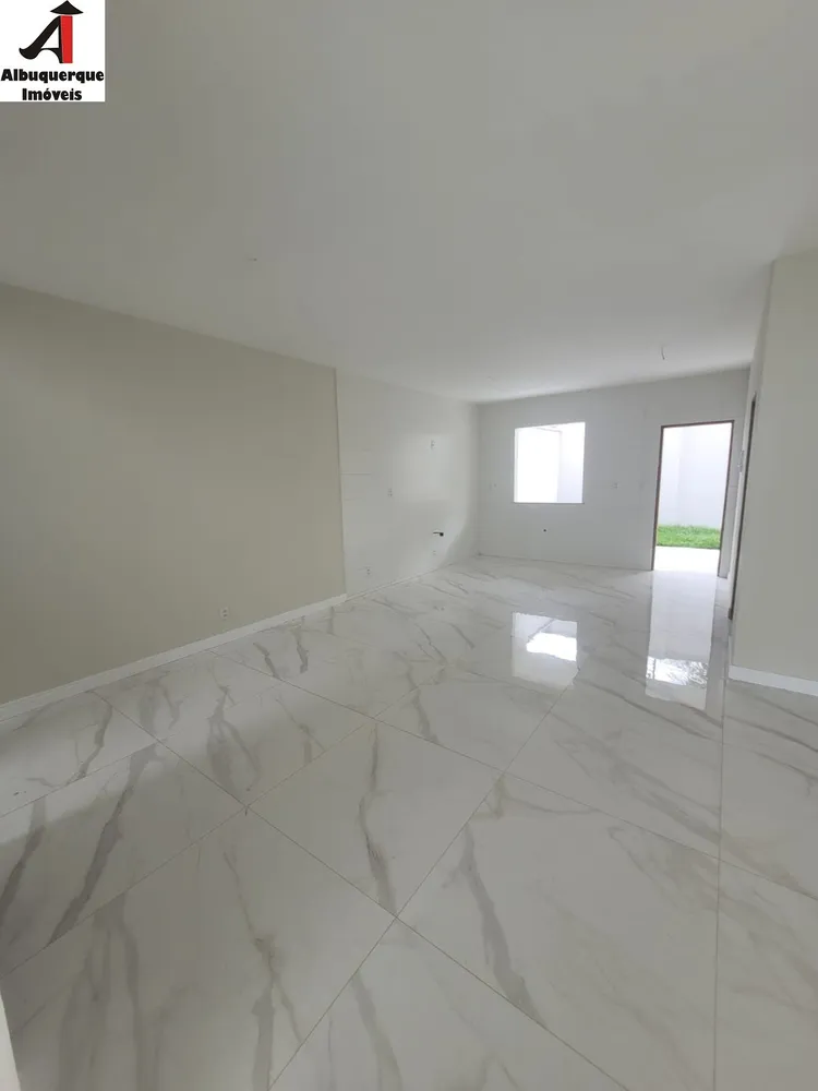 Casa, 4 quartos, 270 m² - Foto 2