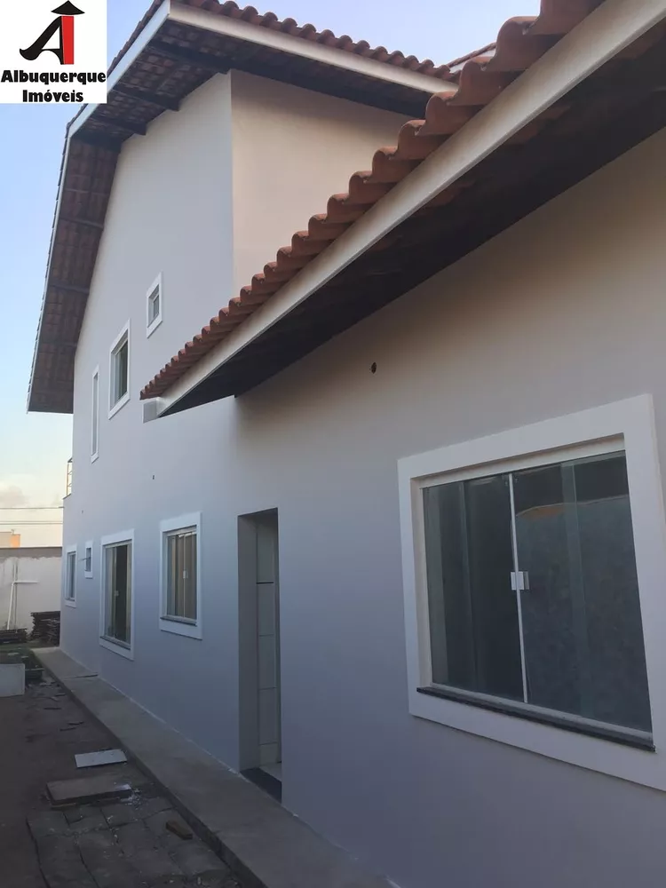 Casa à venda com 4 quartos, 300m² - Foto 3