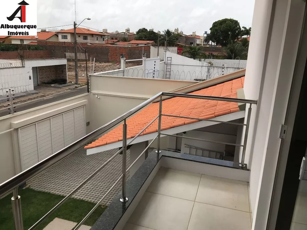 Casa à venda com 4 quartos, 300m² - Foto 5