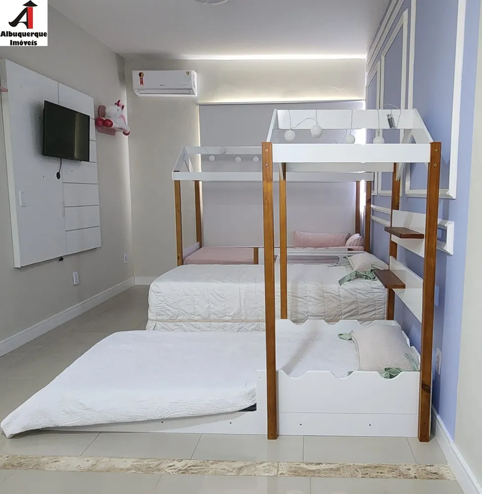 Apartamento, 4 quartos, 241 m² - Foto 1