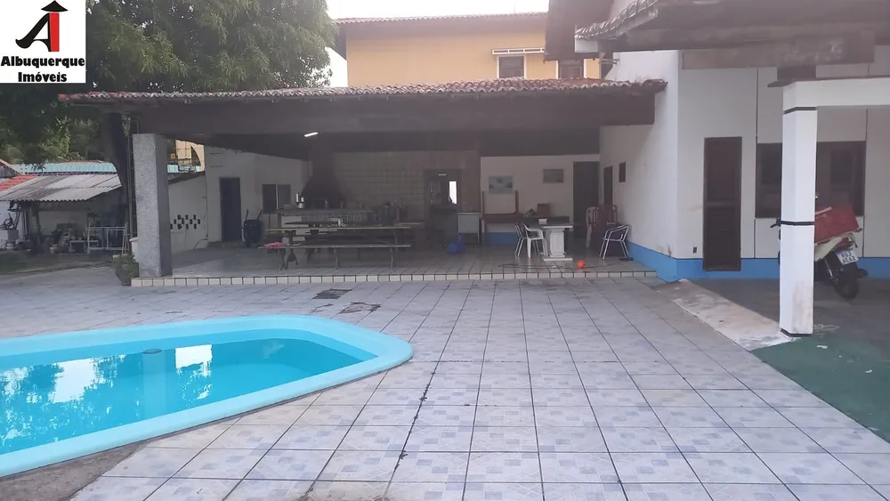 Casa, 5 quartos, 1800 m² - Foto 1