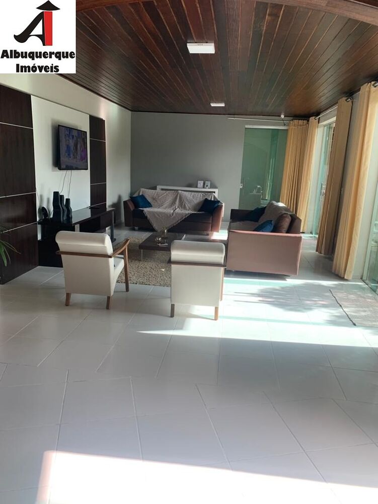 Casa à venda com 4 quartos, 720m² - Foto 3