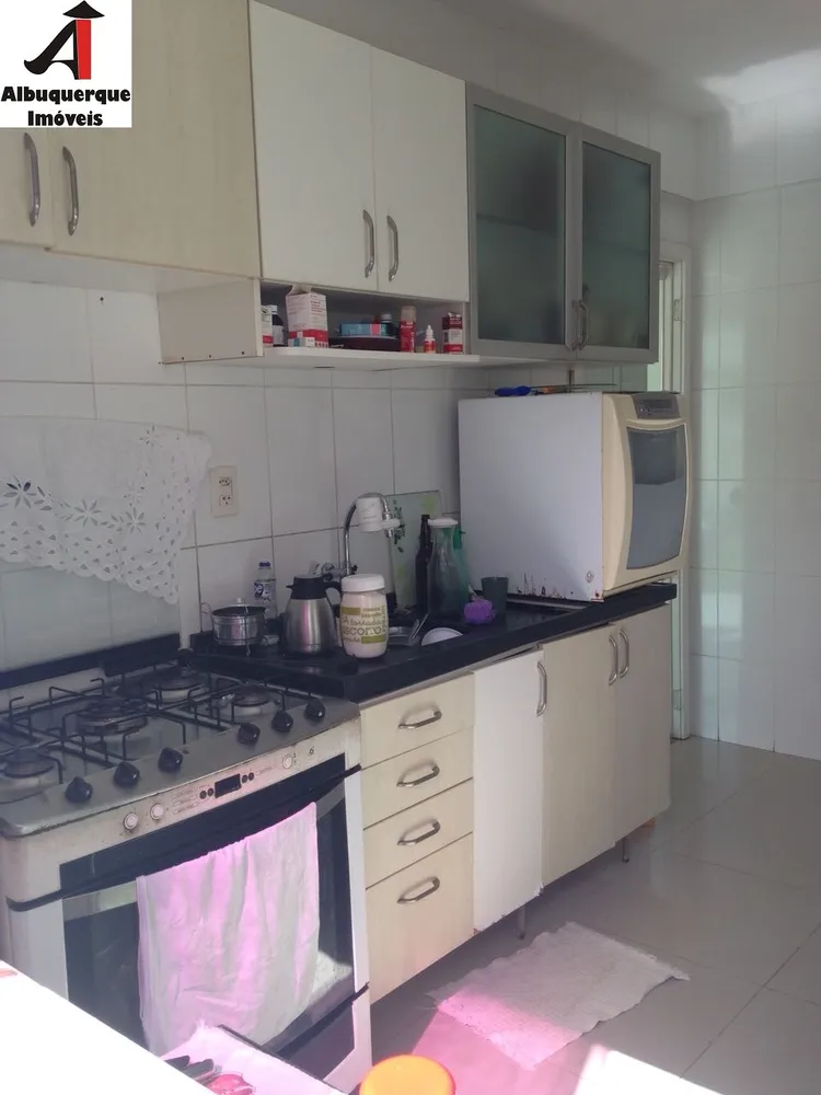 Casa, 3 quartos, 230 m² - Foto 3