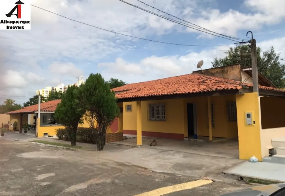 Casa, 4 quartos, 255 m² - Foto 1