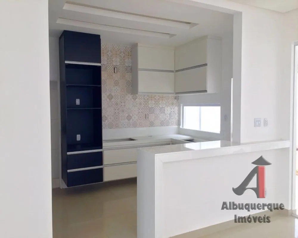 Casa, 3 quartos, 250 m² - Foto 4