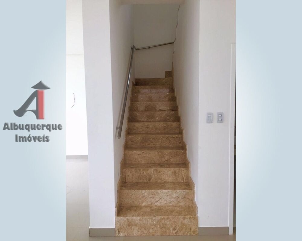 Casa, 3 quartos, 250 m² - Foto 4