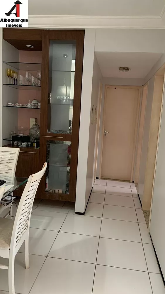 Apartamento à venda com 3 quartos, 105m² - Foto 3