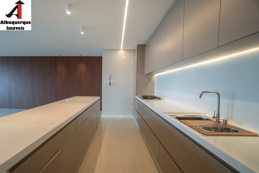 Apartamento, 3 quartos, 160 m² - Foto 1