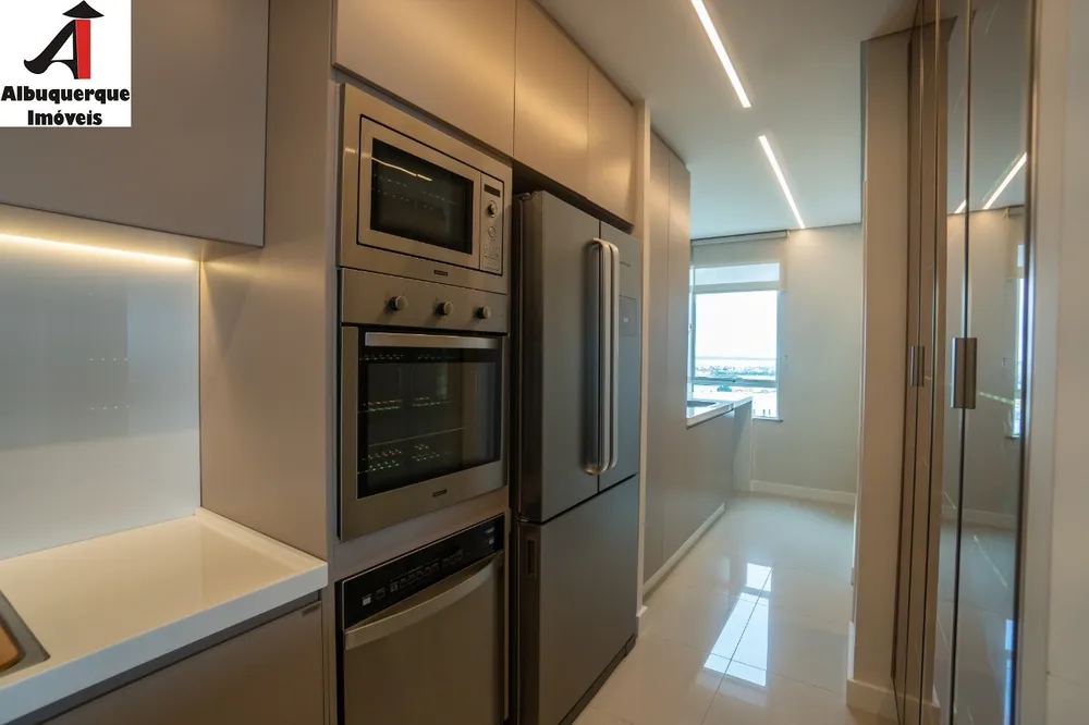Apartamento, 3 quartos, 160 m² - Foto 2