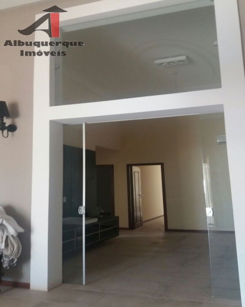 Casa, 4 quartos, 800 m² - Foto 1