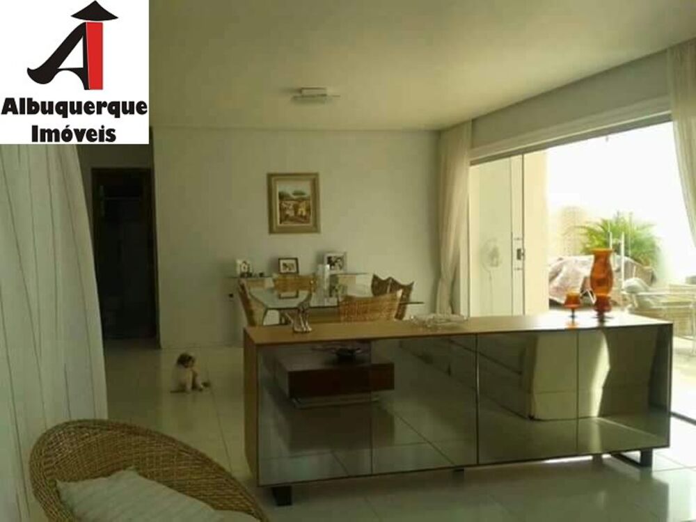 Casa à venda com 3 quartos, 420m² - Foto 2