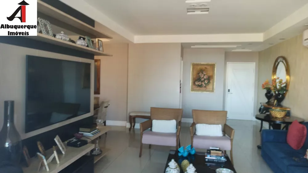 Apartamento à venda com 3 quartos, 178m² - Foto 9