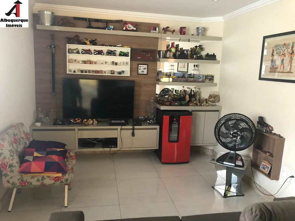 Casa, 3 quartos, 220 m² - Foto 4