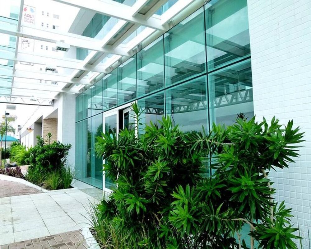 Apartamento à venda com 3 quartos, 105m² - Foto 2
