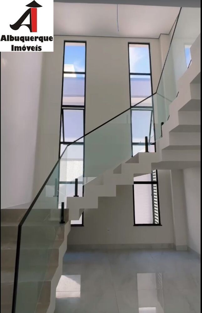 Casa à venda com 4 quartos, 379m² - Foto 3