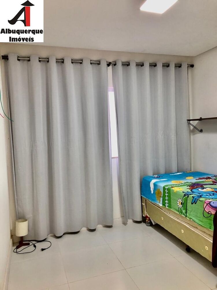 Casa à venda com 3 quartos, 300m² - Foto 3
