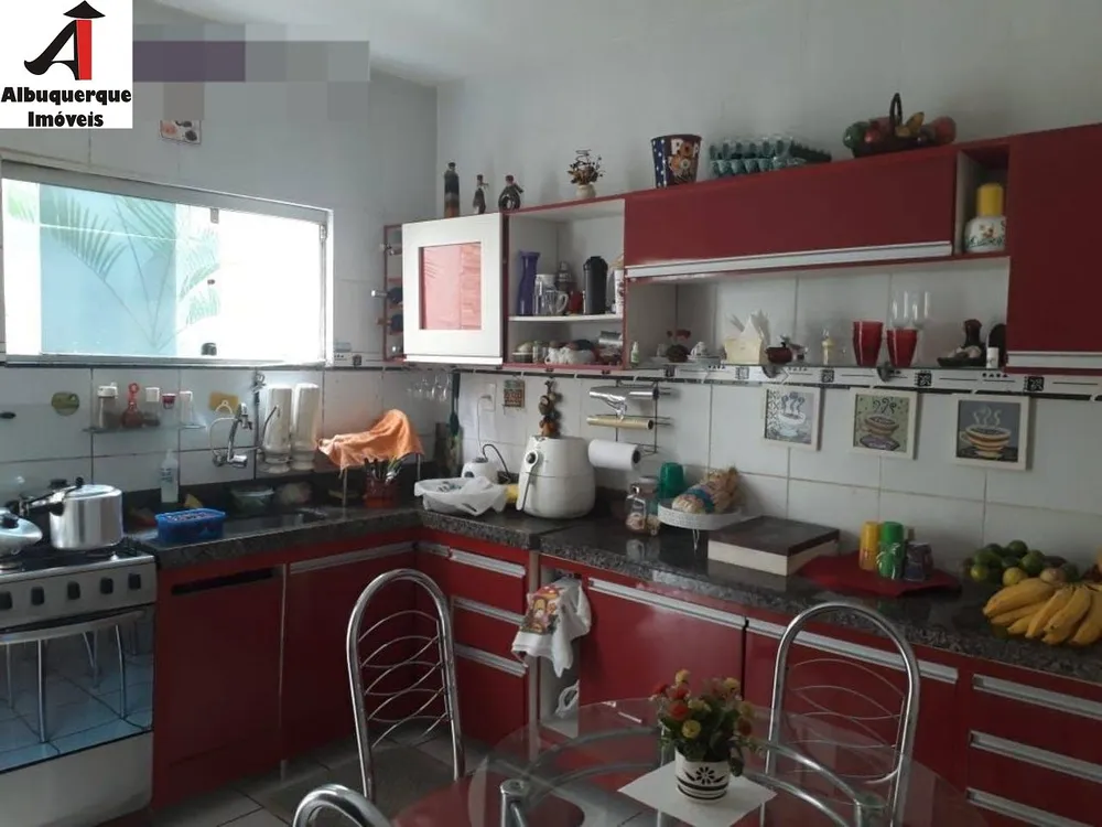 Casa, 3 quartos, 200 m² - Foto 11