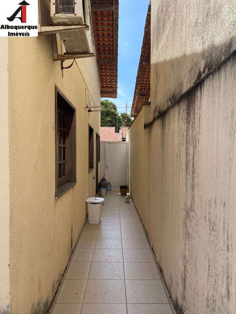 Casa, 3 quartos, 220 m² - Foto 2
