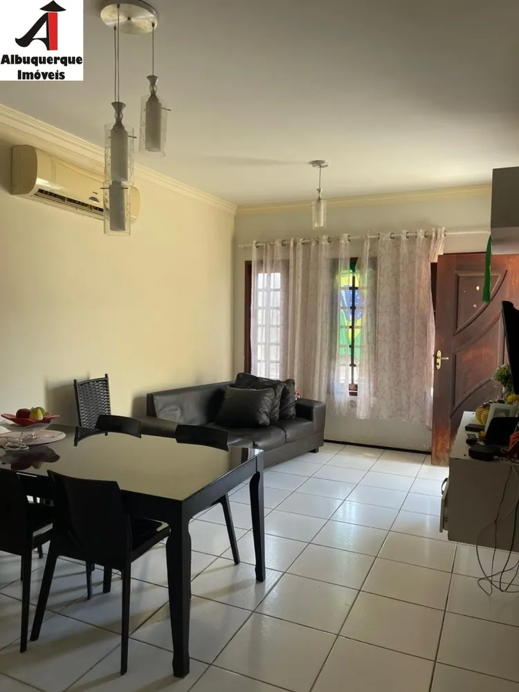 Casa, 3 quartos, 220 m² - Foto 1